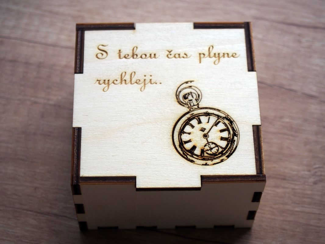 Dřevěná krabička na hodinky - varianta3